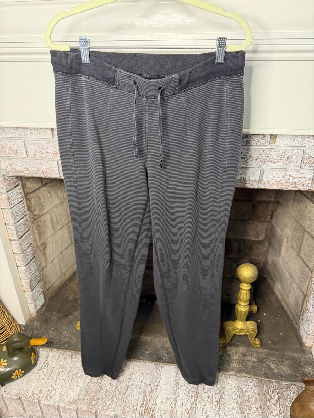 Men's Lululemon Charcoal Drawstring Jogger Pants - Casual Lounge Fit
